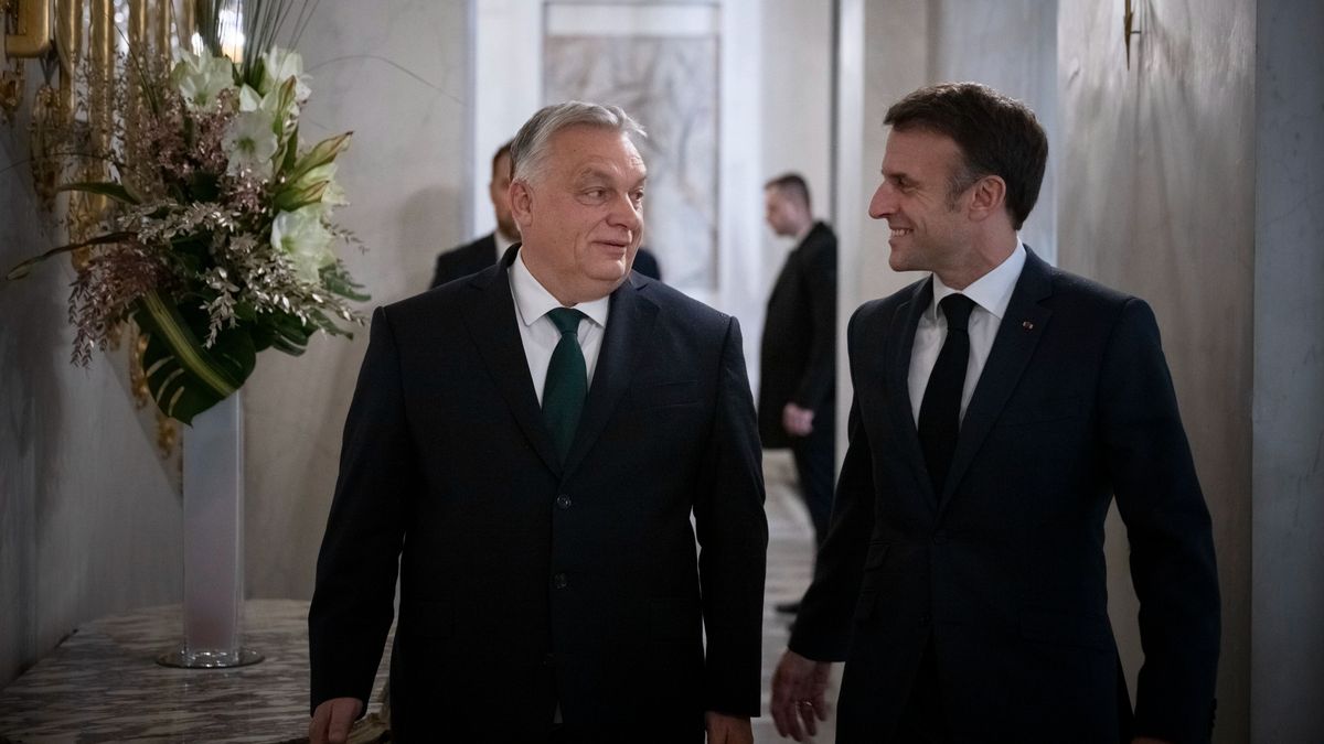 Orbán Viktor a francia elnökkel találkozott
