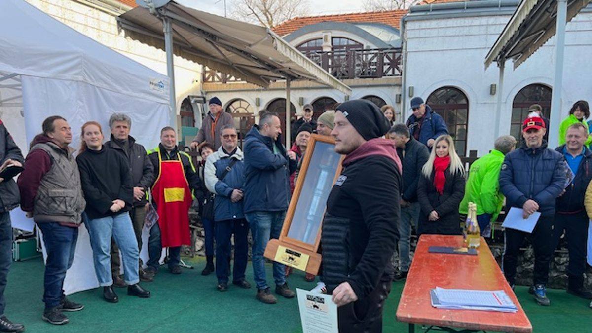 Vándordíj a legjobb kolbásztöltőknek