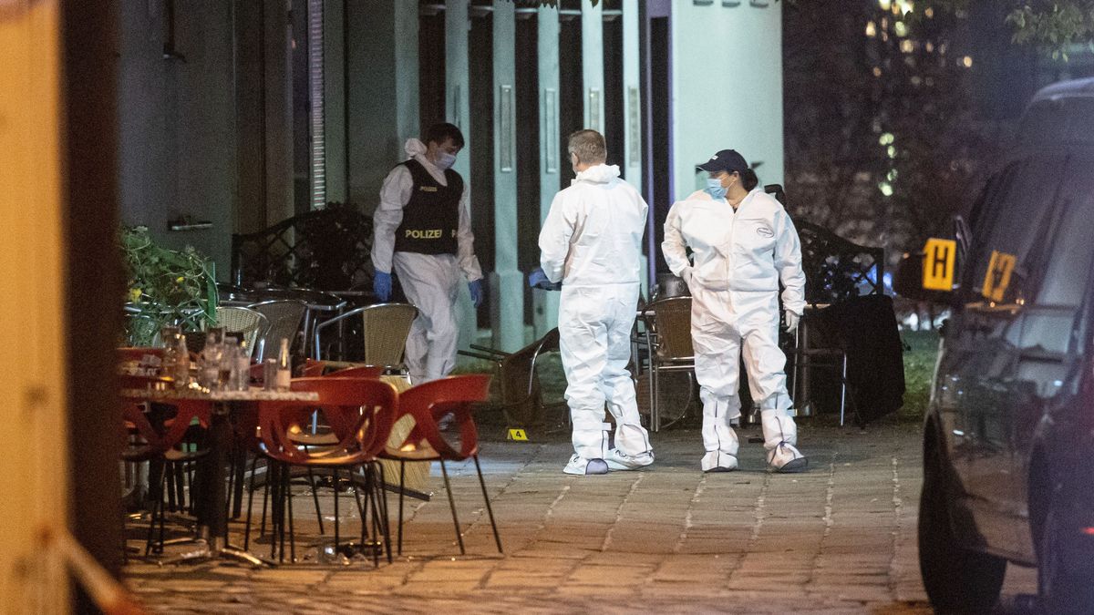 Osztrák belügyminiszter: bécsi zsinagóga elleni támadásra készült egy 16 éves fiú