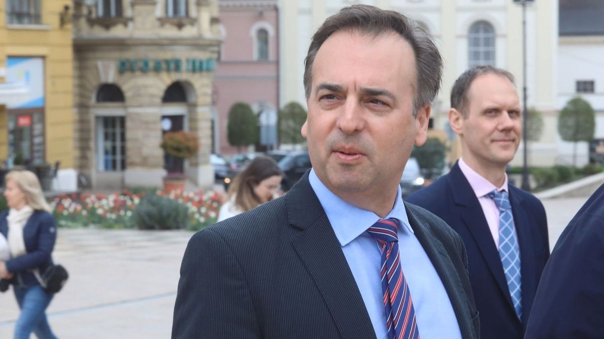David Pressman nem nagykövetként, hanem politikai aktivistaként viselkedik