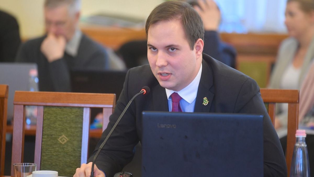 Ismét botrányt okozott a Momentum politikusa