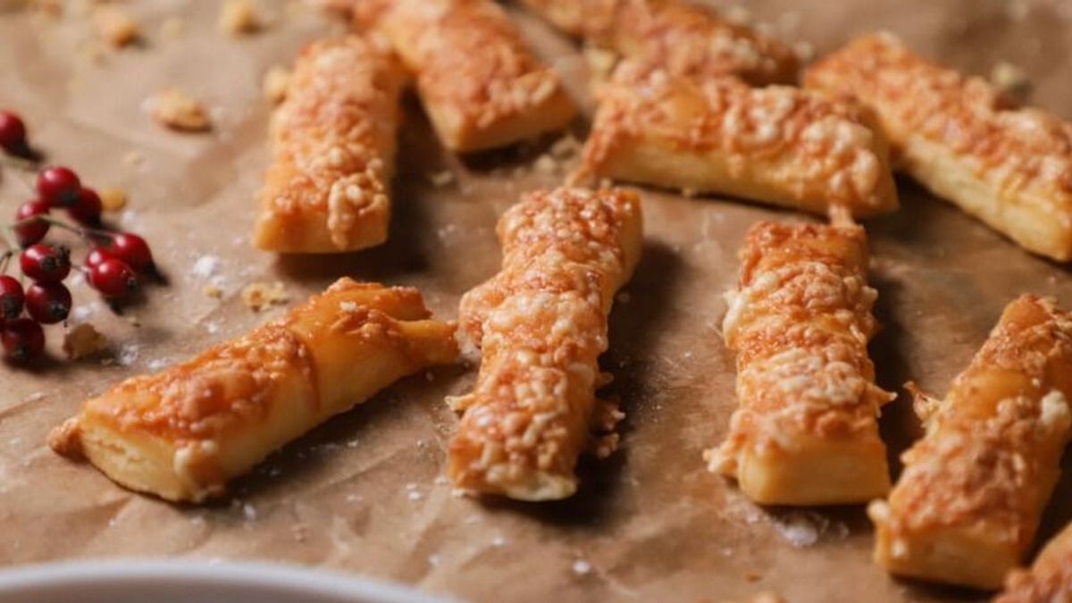 Szilveszteri recept: villámgyors, extra ropogós sajtos rúd +videó