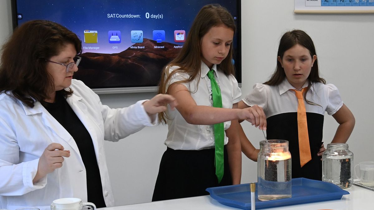 Kidrültek a részletek a pedagógusok béremeléséről