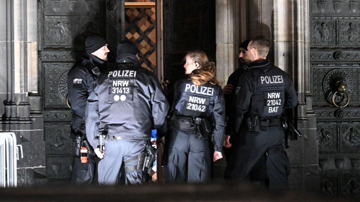 További három gyanúsítottat vettek őrizetbe a kölni dóm elleni iszlamista terrorfenyegetés ügyében