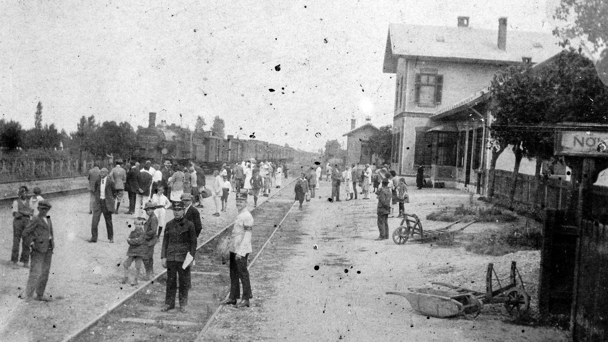 Vasútvonalak története a Balaton mentén