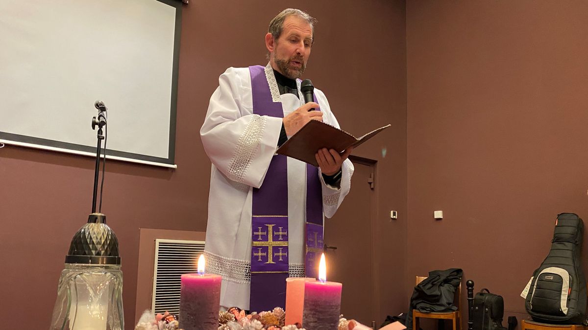 "Nagybevásárláskor mintha Isten világa távoli lenne a mindennapoktól" – Lőrinc atya adventi gondolatai