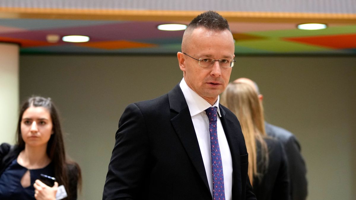 Szijjártó: sikerült megakadályozni a döntést az ukrán EU-csatlakozási tárgyalás megindításáról (videó)