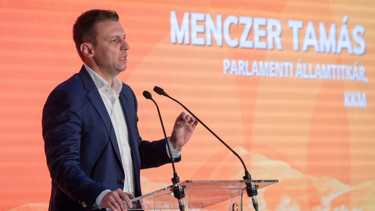 A magyar kormány elvárja, hogy a kárpátaljai magyar kisebbség visszakapja a 2015 előtti jogokat