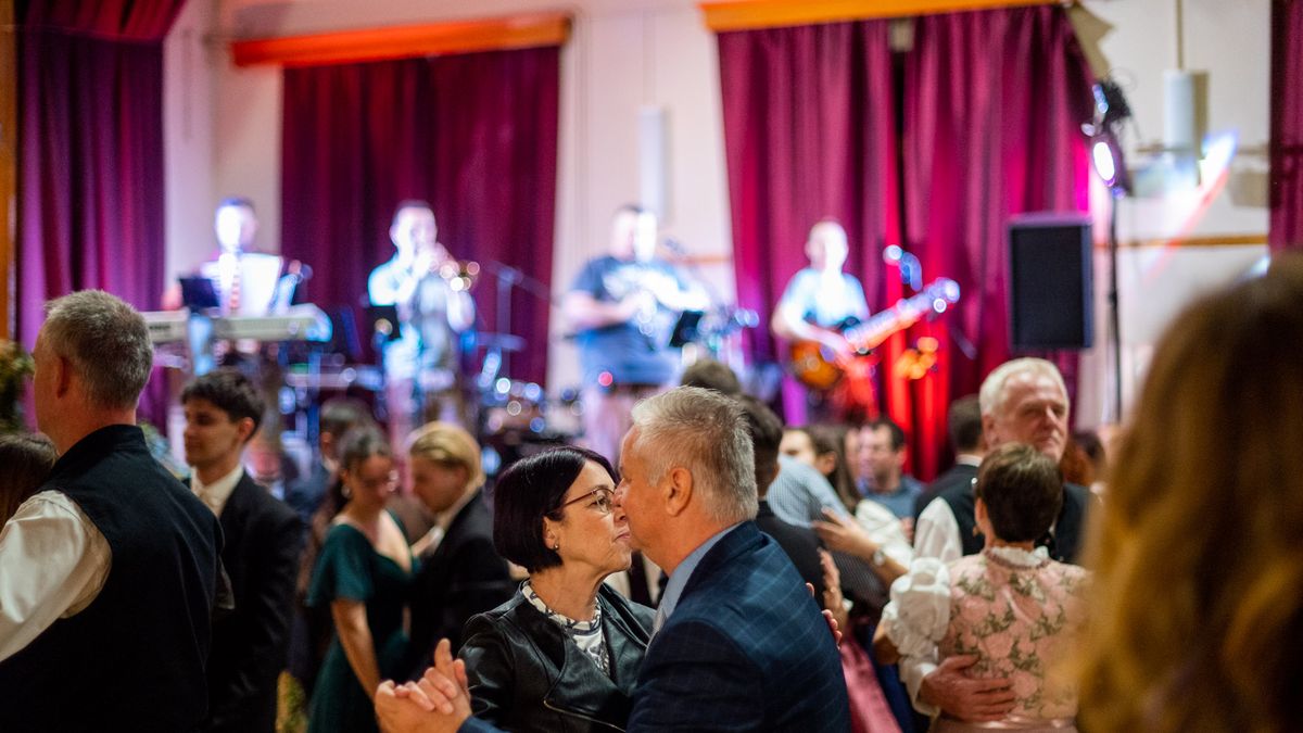 Rozmaring volt a tombola fődíja a városlődi sváb bálon