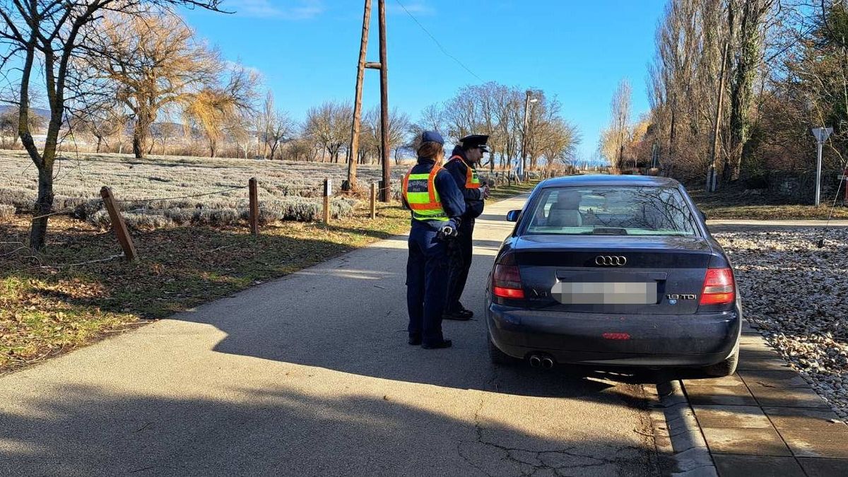 Közlekedési kampányt indítottak a Veszprém vármegyei rendőrök (videó)