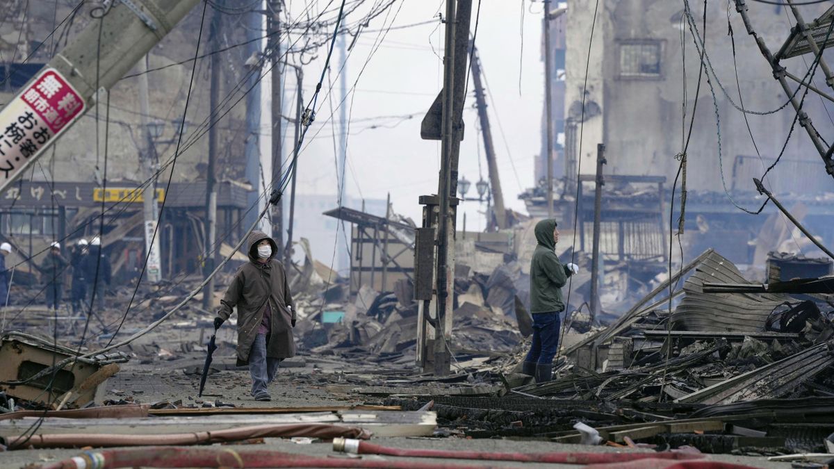 Már harminc halálos áldozata van az újévkor történt japán földrengésnek
