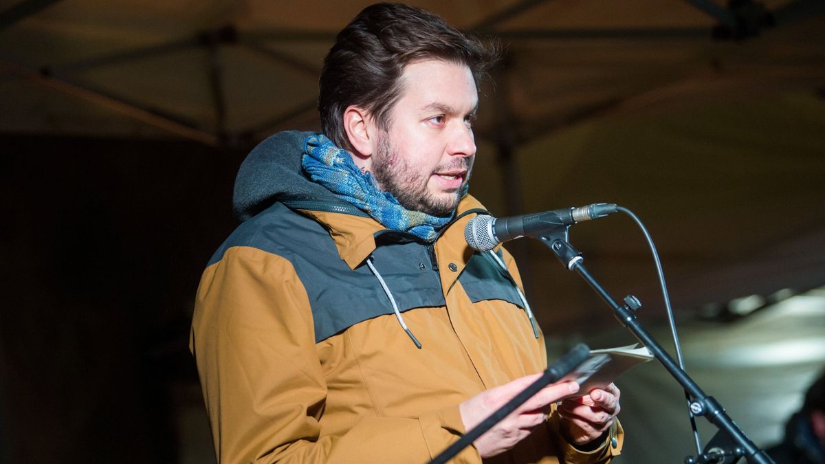Amnesty International Magyarország tevékenysége inkább politikai aktivizmus, semmint civil érdekképviselet