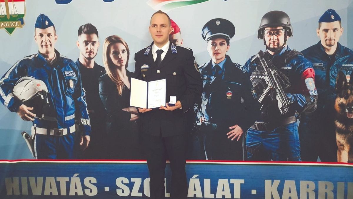 Sümegi rendőr kapta az év iskolarendőre elismerést (videó)