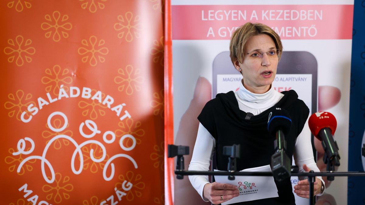 Hornung Ágnes: a Nemzeti Demencia Programmal a betegség súlyosságára és a prevencióra akarják felhívni a figyelmet