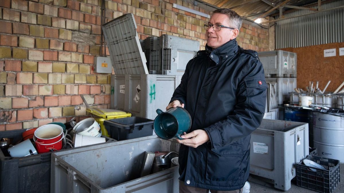Elmerültünk a veszprémi hulladékudvar rejtelmeiben