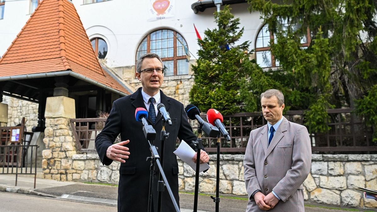 Az állami intézményekben dolgozó tanárok és óvónők részére megérkezik az emelt bér