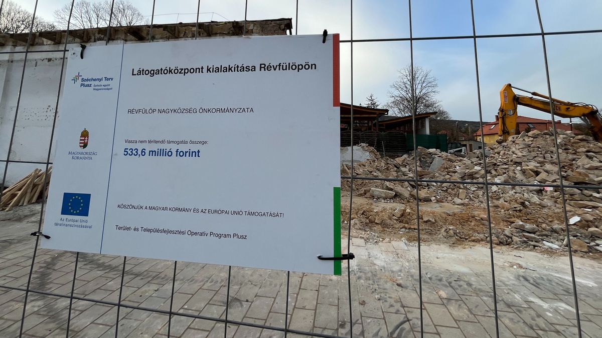 A nagyközségben három nyertes pályázatnak köszönhetően egyszerre több helyen is elkezdődött a kivitelezés Révfülöpön
