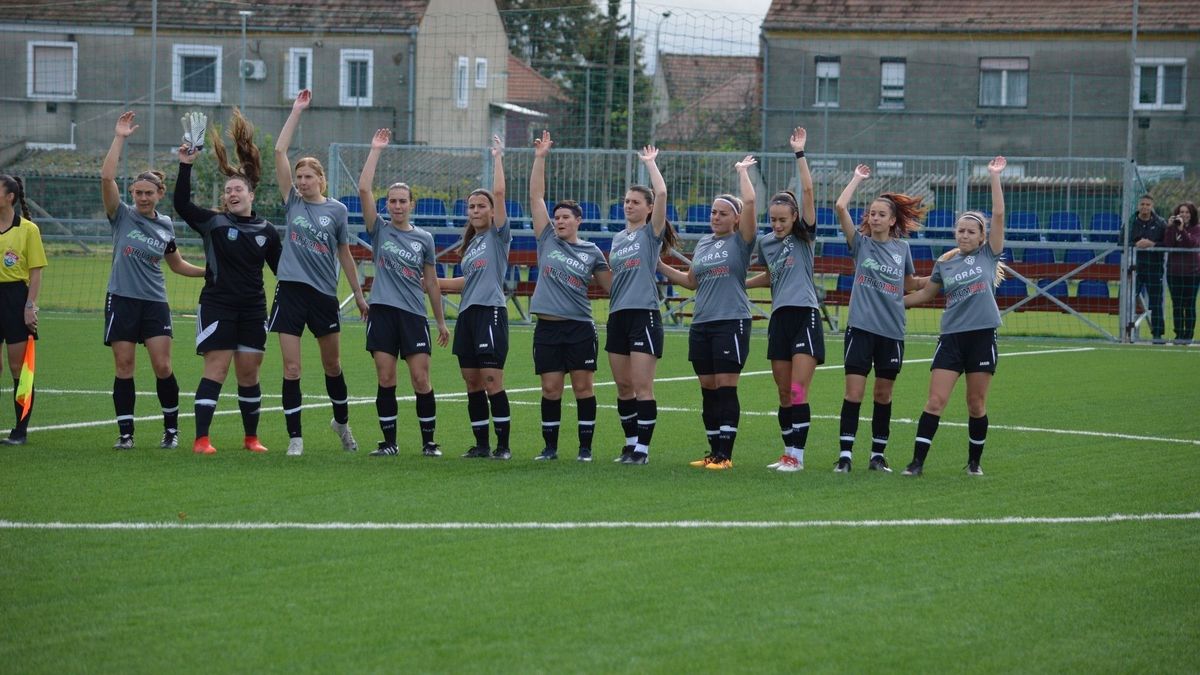 Kimagasló idényt tudhat maga mögött, az év sportolója lehet a PELC női labdarúgócsapat
