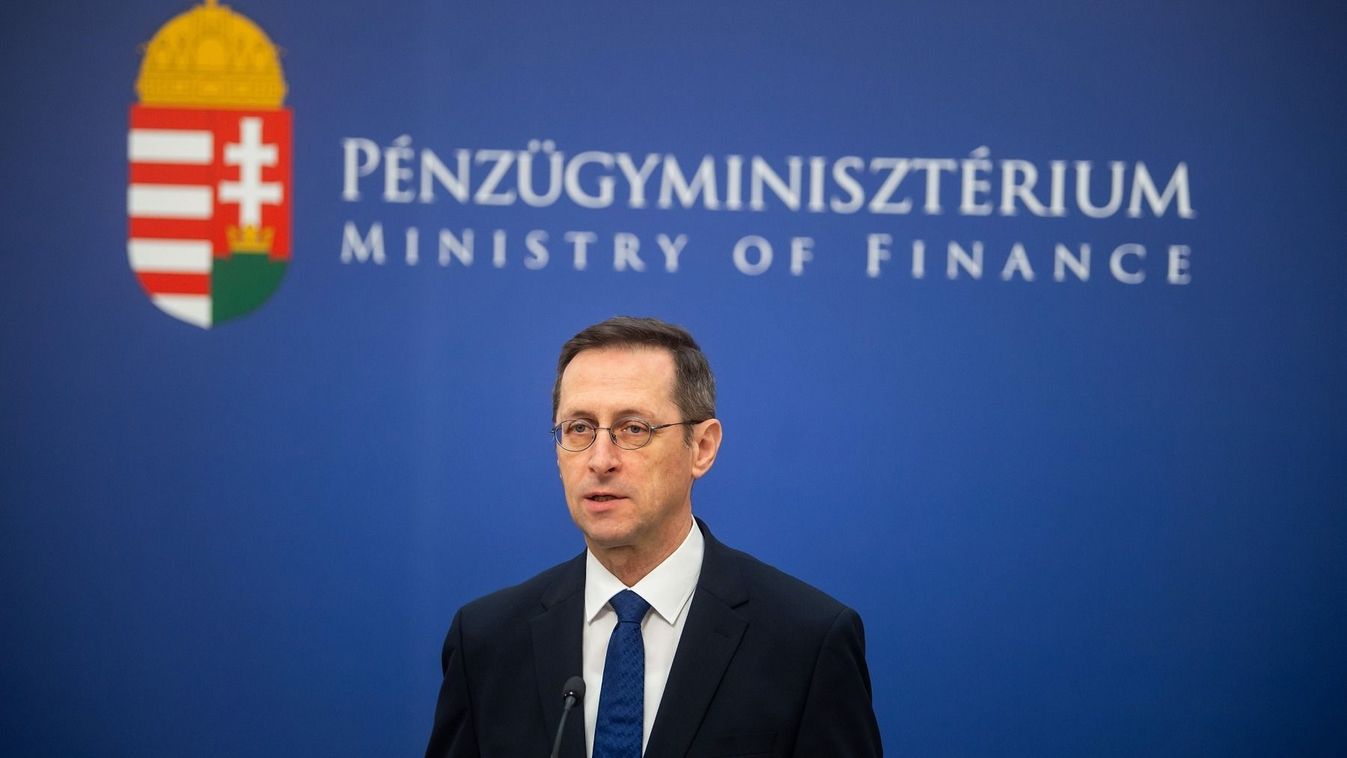 Varga Mihály: a kormány tovább csökkenti az államadósságot