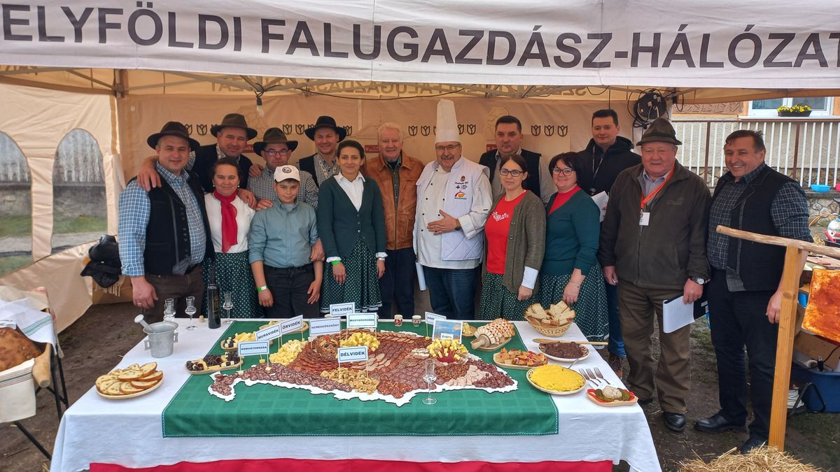 Már zajlik a böllérfesztivál Nemesgörzsönyben