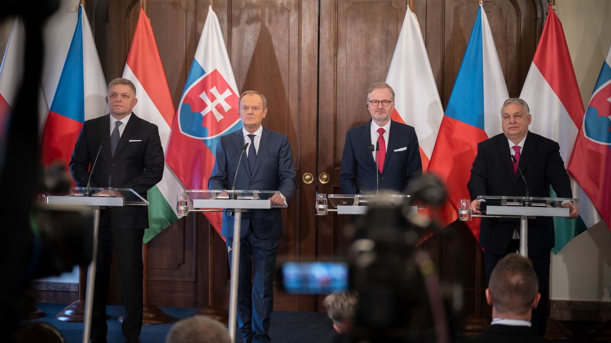 Hende Csaba: a visegrádi együttműködés parlamenti formájában is él