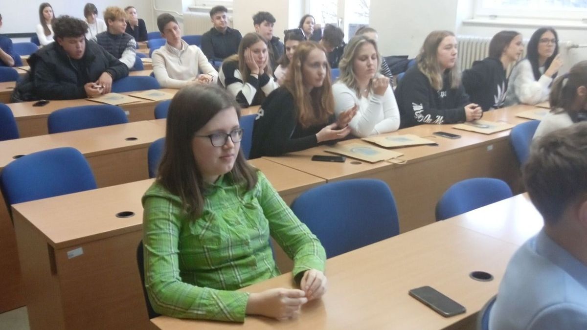 Pápai diák sikerei középiskolai pályázatokon