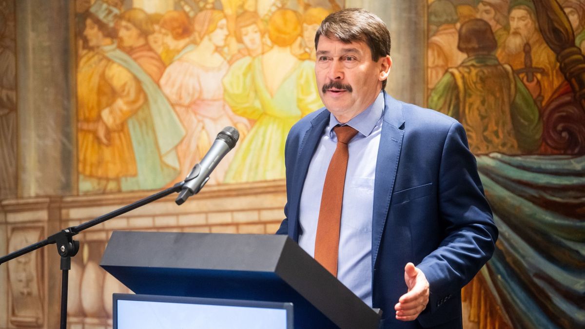 Az energiatárolás jelenéről és jövőjéről beszélgetett Áder János új podcastjában (videó)