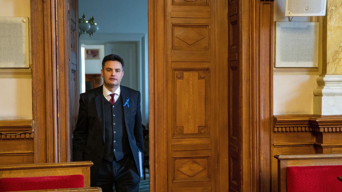 Nem fizette ki az óvónőknek az emelt bért több településen a baloldali városvezetés