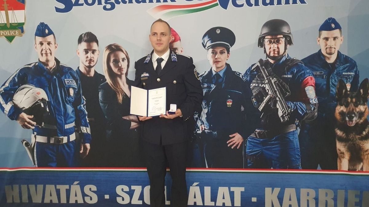 Sümegi egyenruhás lett az év iskolarendőre
