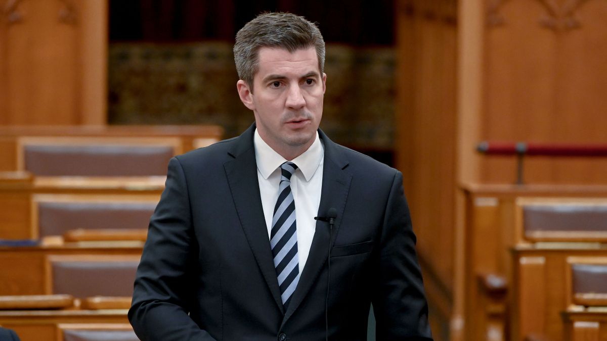 A Fidesz frakcióvezetője kéri a svéd NATO-csatlakozás jövő hétfői napirendre vételét
