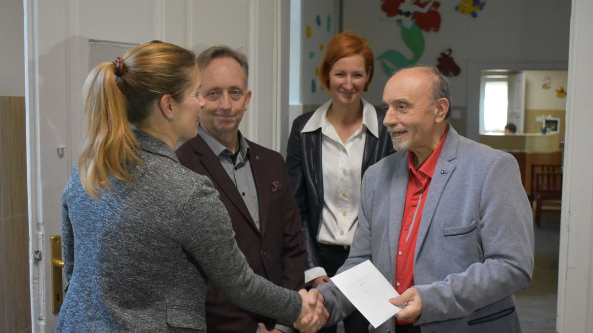 Adományt kapott a pápai gyermekosztály