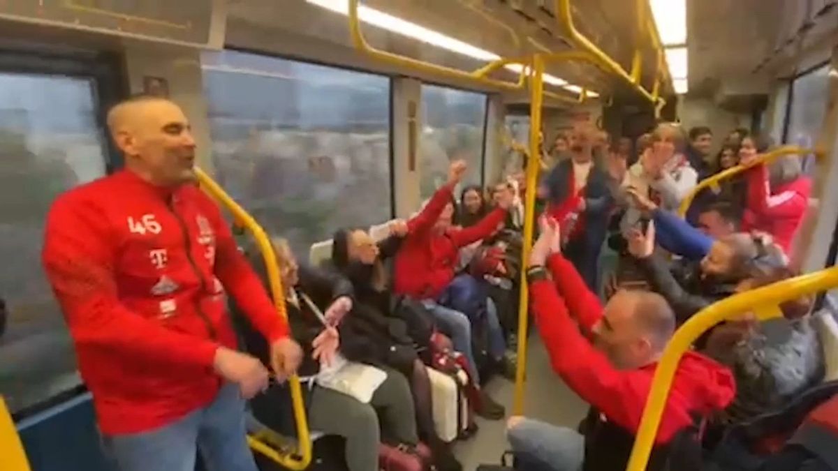 Így énekelnek a veszprémi szurkolók a portói metrón (videó)