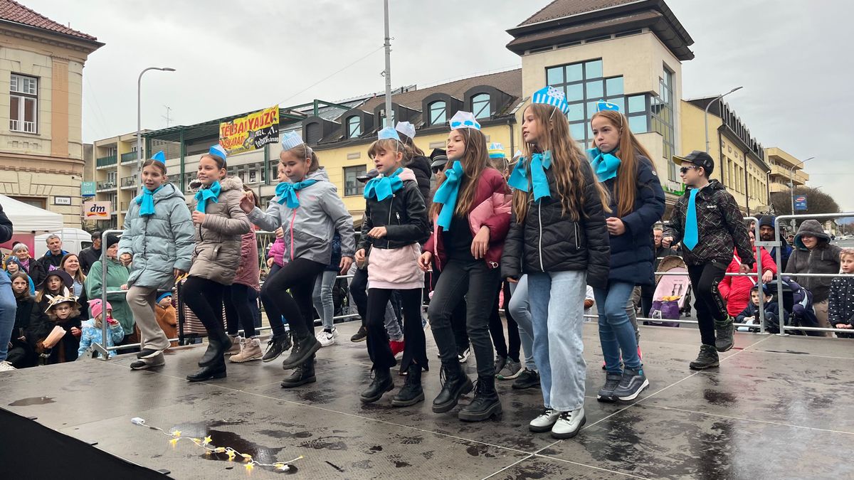 Elűzték a telet a maskarások Tapolcán (videó)