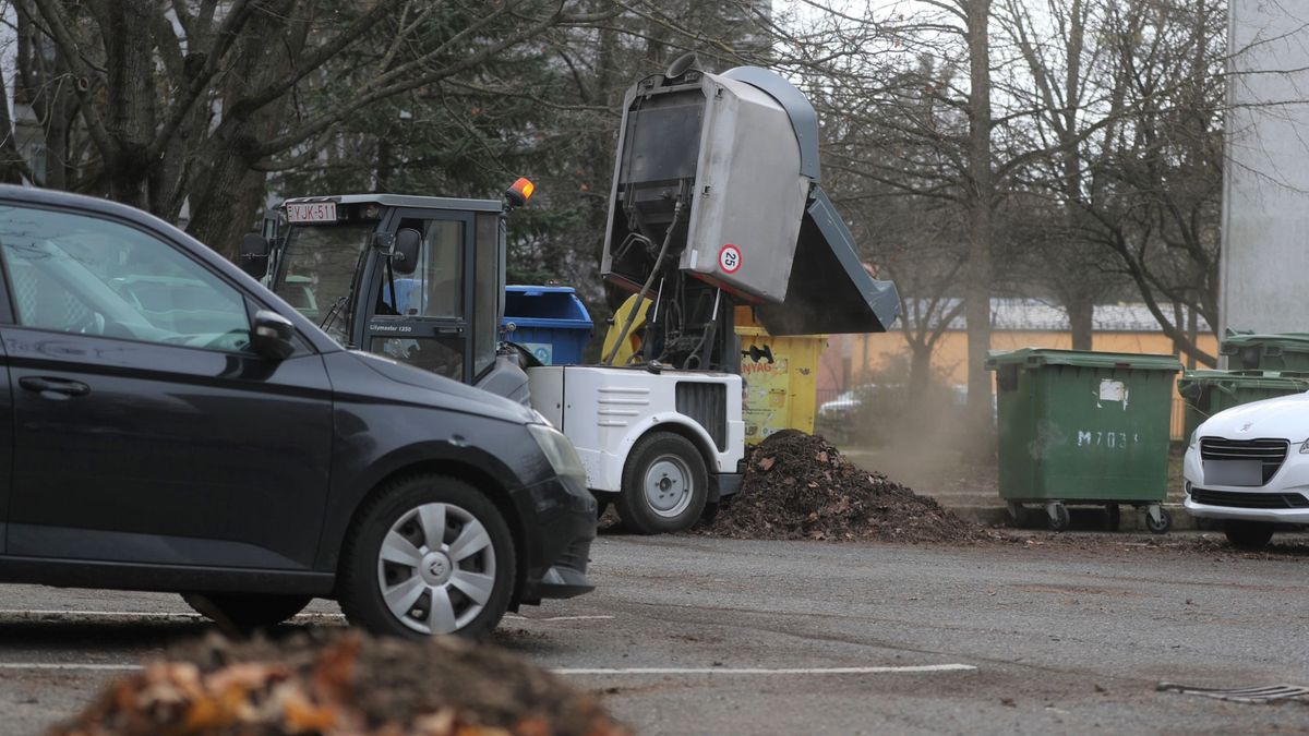 Befejezték a veszprémi városrész parkolóinak takarítását