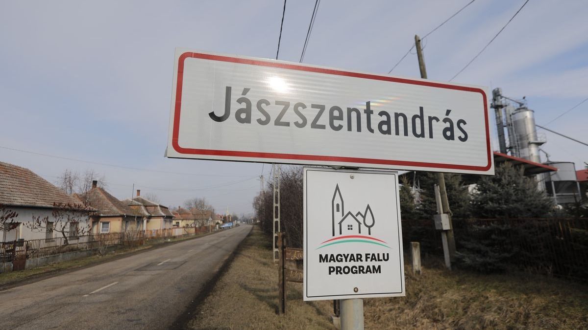 Gyertyagyújtással emlékezik a falu a meggyilkolt Dórikára