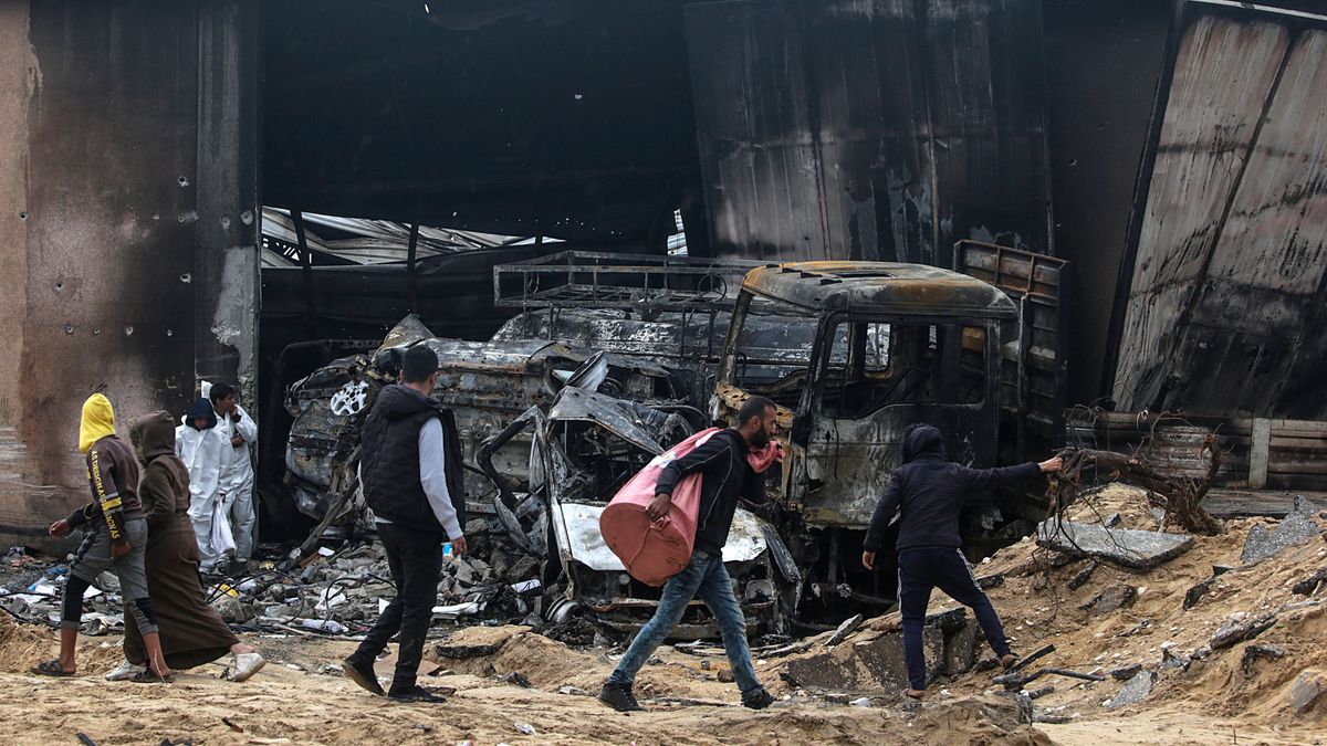 Legkevesebb 13 halálos áldozata van a Rafah elleni izraeli légicsapásnak – frissül