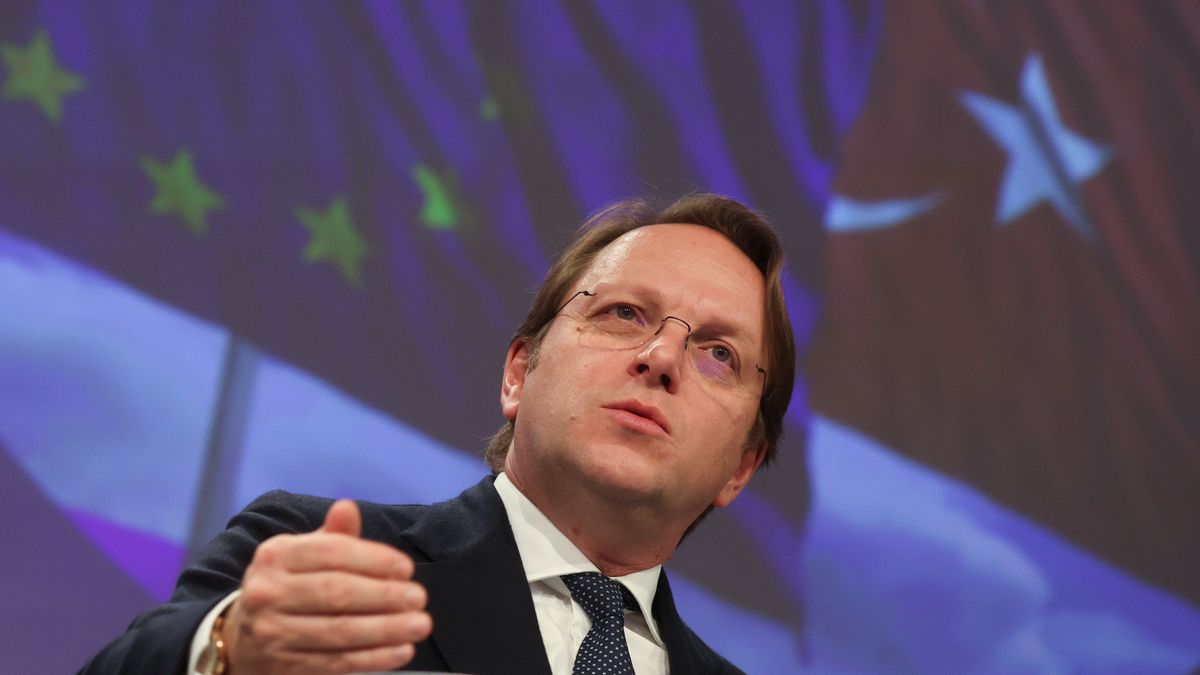 Várhelyi Olivér: az EU reformtervet kér Kijevtől
