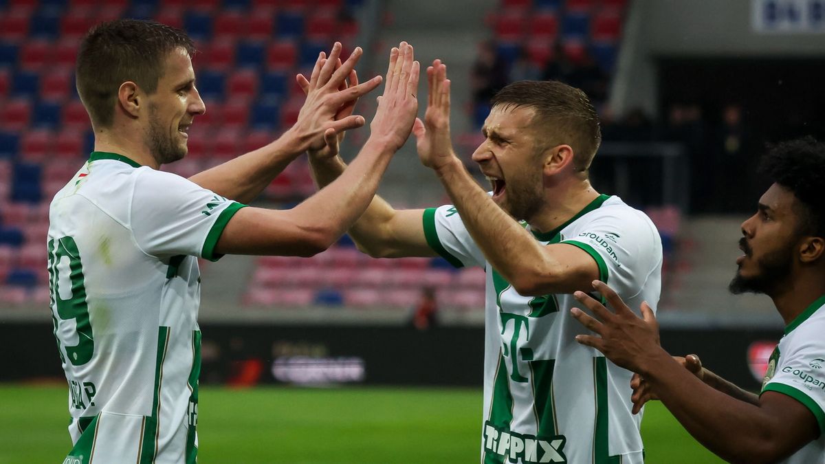 Kétgólos fehérvári győzelmével élre állt a Ferencváros