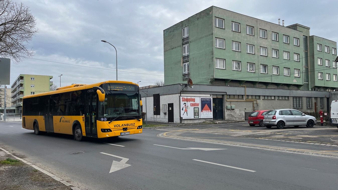 A helyi utazást választók akár távolsági autóbuszokkal is közlekedhetnének Tapolcán