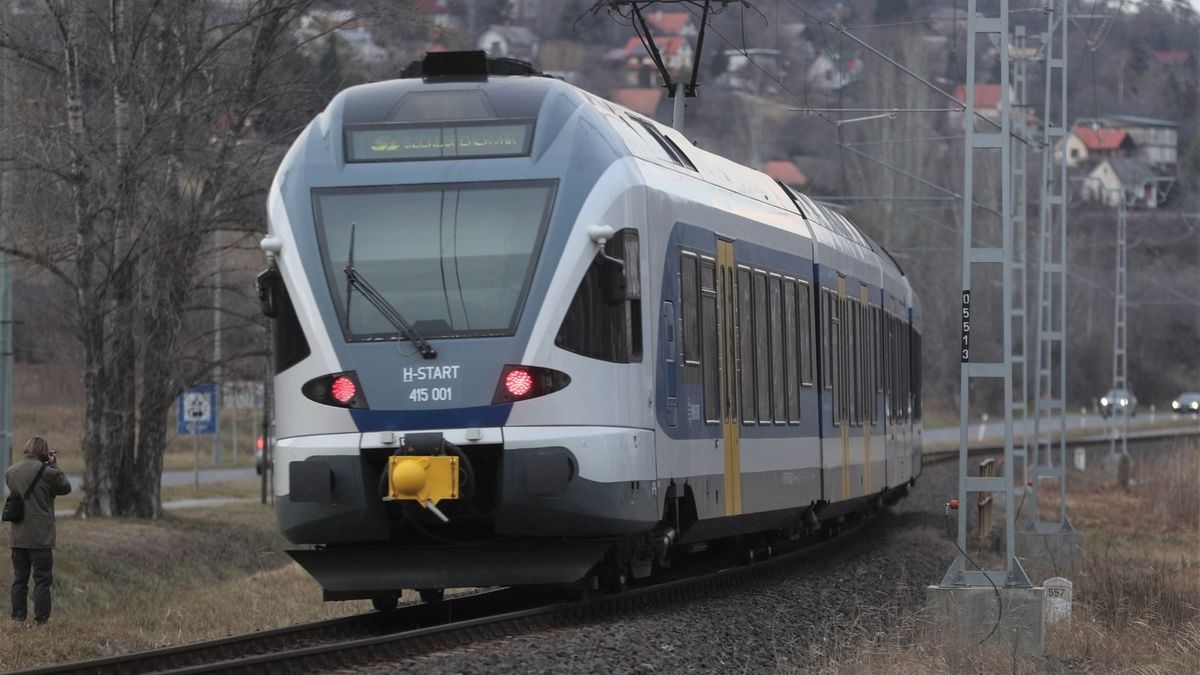 Embert ütött el a füredi vonat