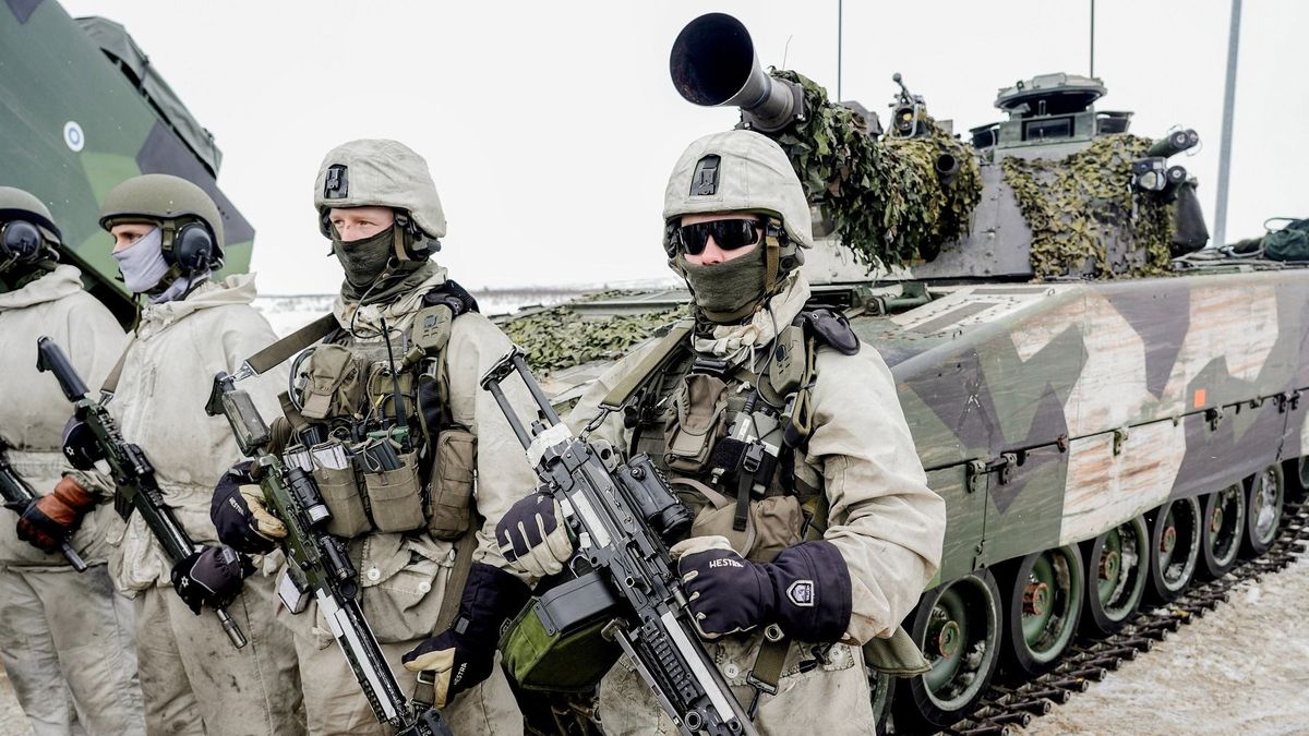 Brit védelmi miniszter: A NATO megállíthatja Oroszországot – frissül