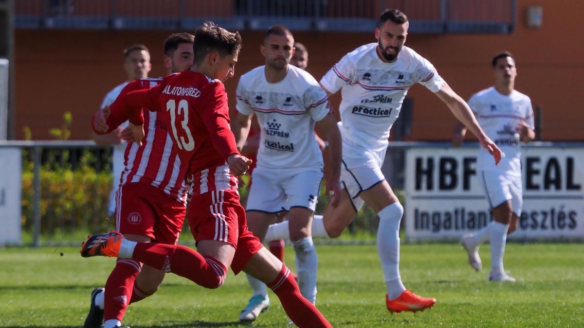 Egy nappal korábban játszik a Veszprém
