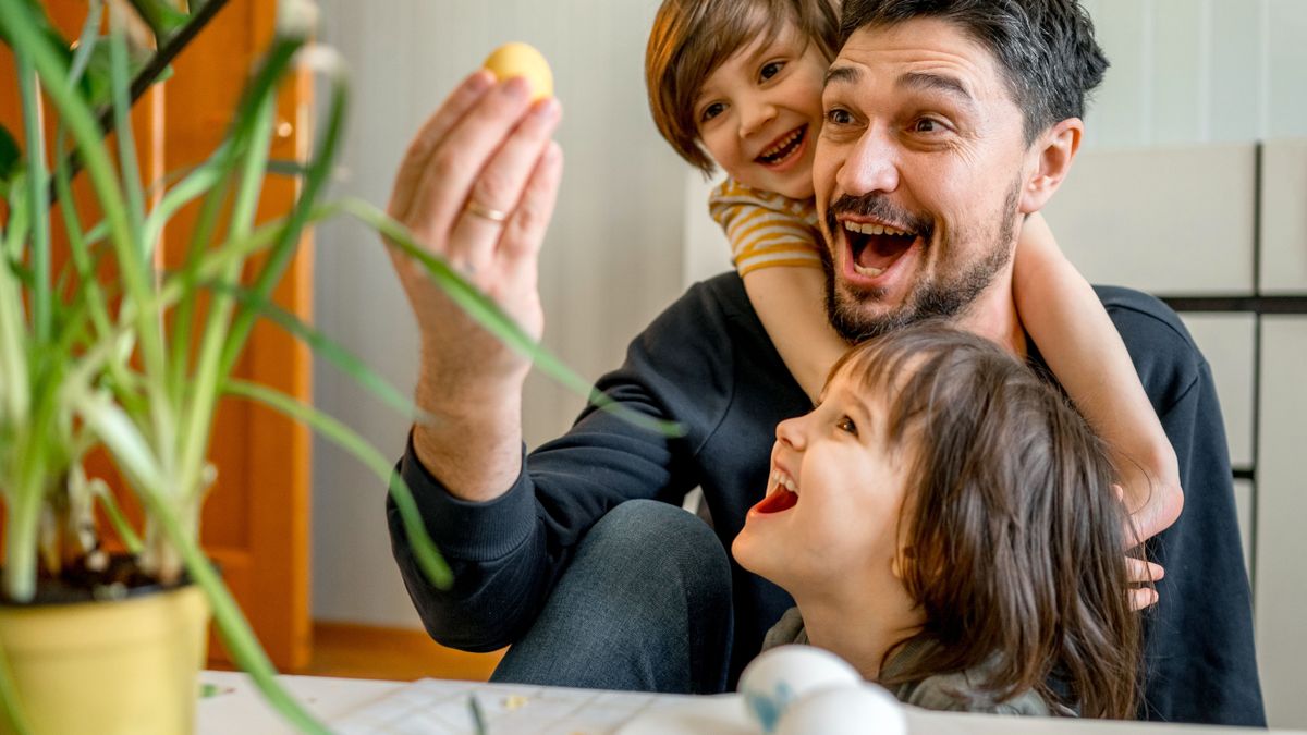 Hát ez csodaszép! Mostantól mindig így festi majd a tojásokat (videó)
