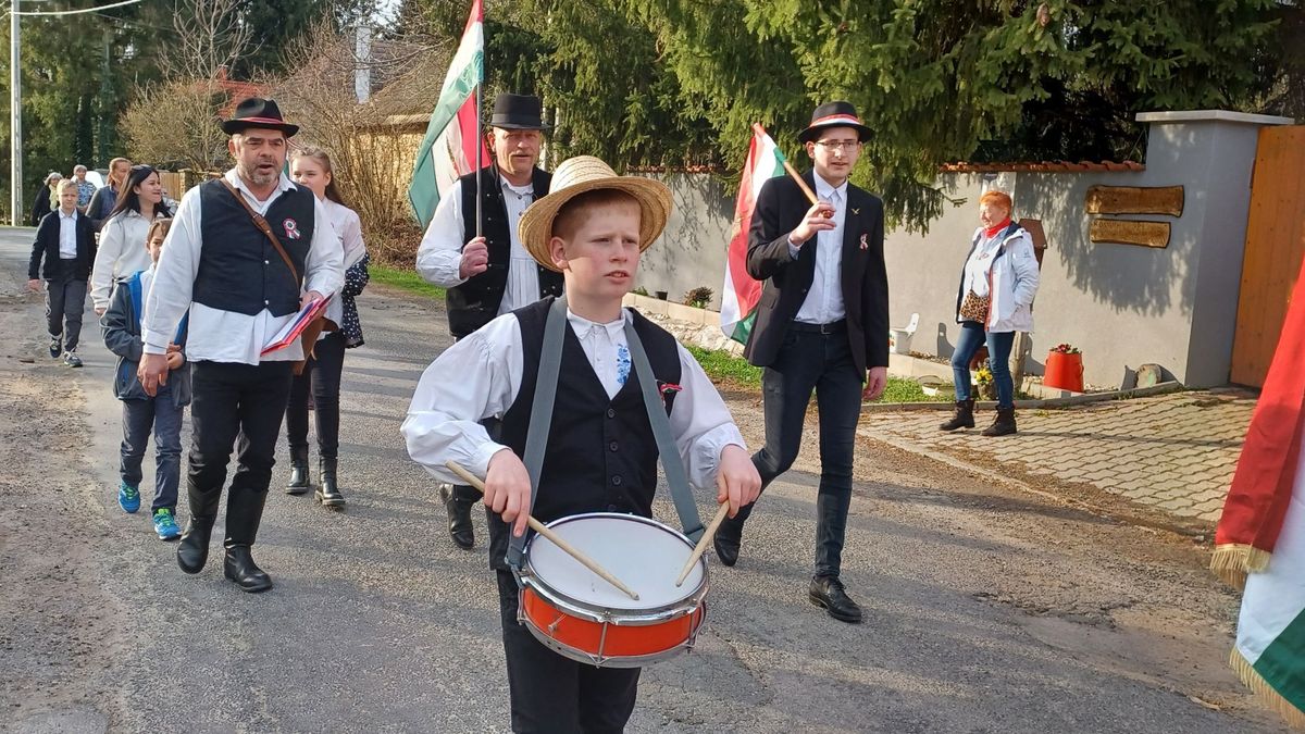 1848 fordulópont múlt és jövő között