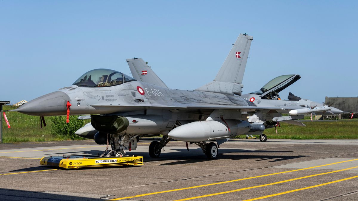 Jól jár Ukrajna az F–16-os vadászbombázókkal? – frissül
