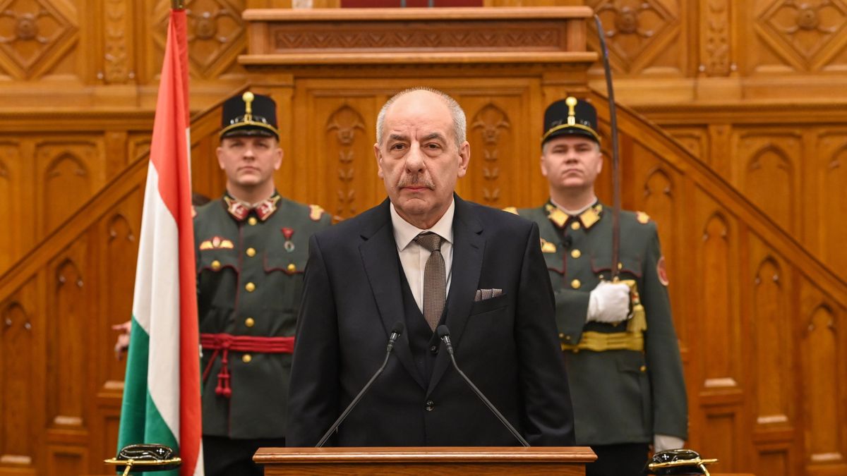 Ma iktatják be Sulyok Tamás köztársasági elnököt