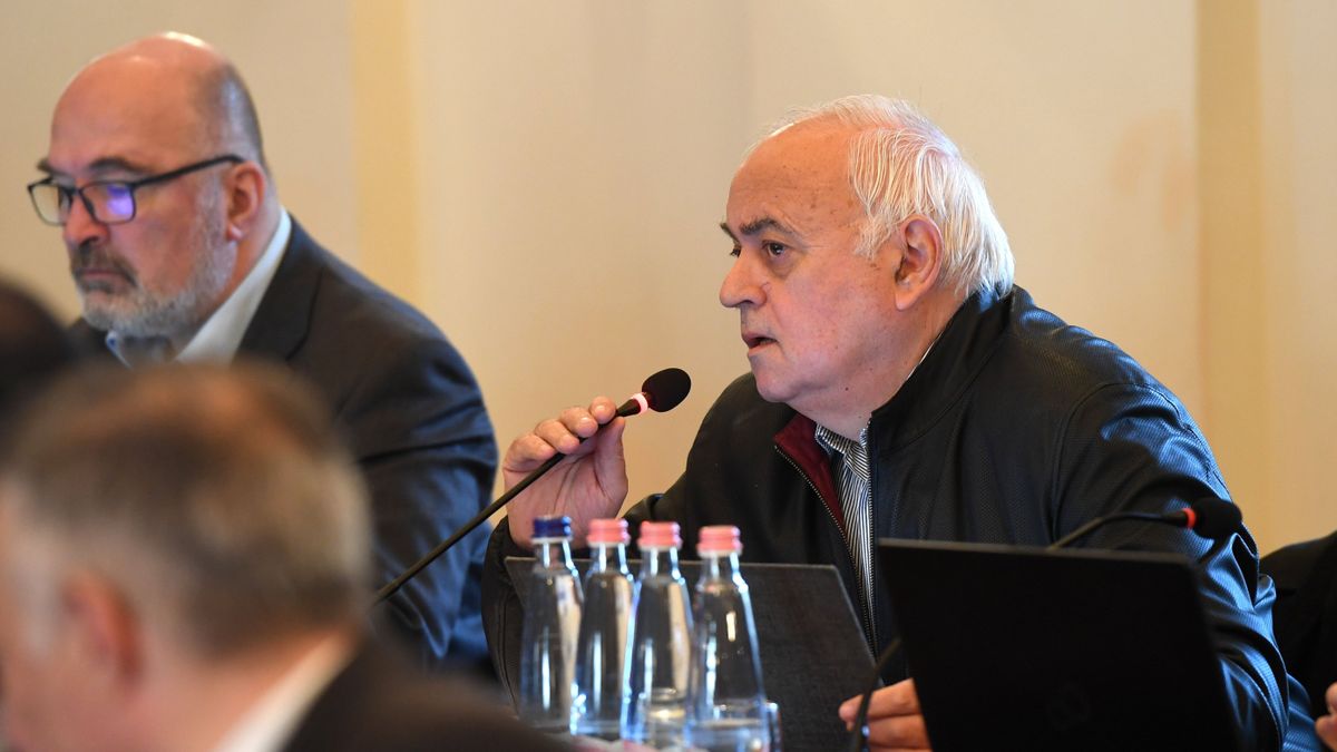 Kiváló politikai háttérrel rendelkezik az újbudai pedofilügy gyanúsítottja