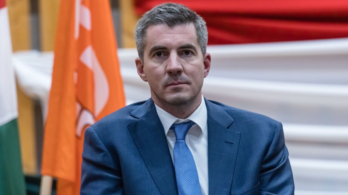 Kocsis Máté érdemi tárgyalást sürget a dollárbaloldal ügyében