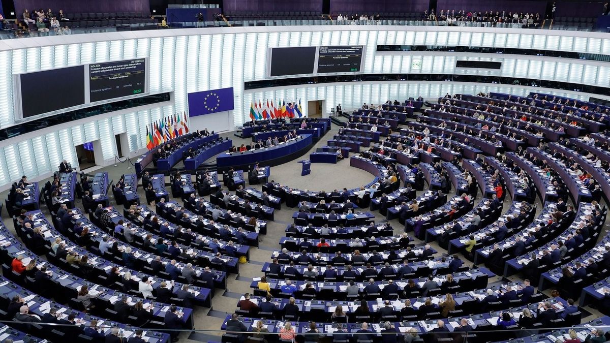 Brüsszel újabb módot talált arra, hogy az adófizetők zsebéből több százezer eurót vegyen ki