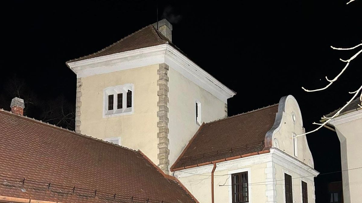 Megvilágítják a kastélyt Devecserben